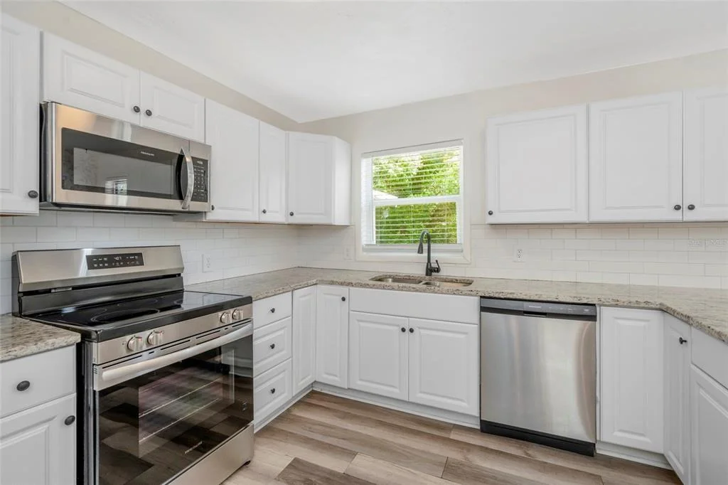 Photo of 7246 SEALAWN DRIVE