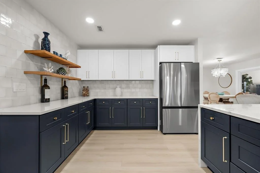 Photo of 730 BAY ESPLANADE