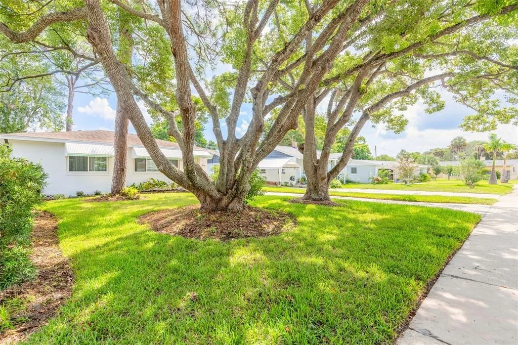 Photo of 841 CORDOVA AVENUE