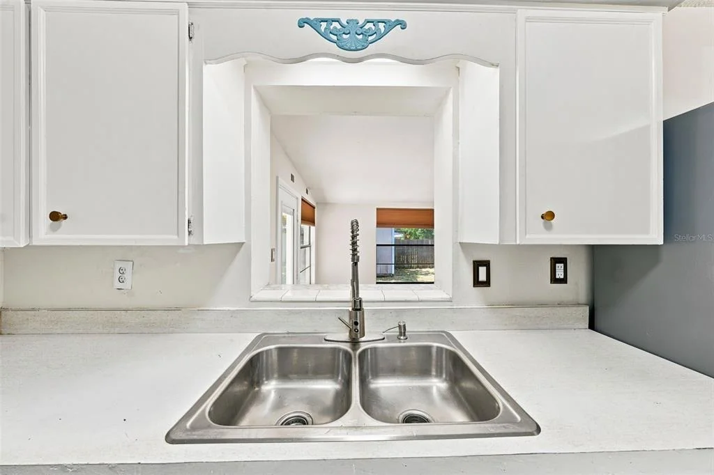 Photo of 3104 GARDEN ROAD
