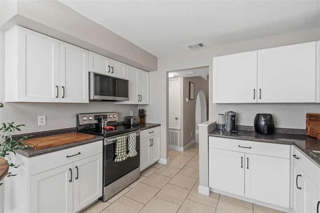 Photo of 1216 PIN OAK DRIVE