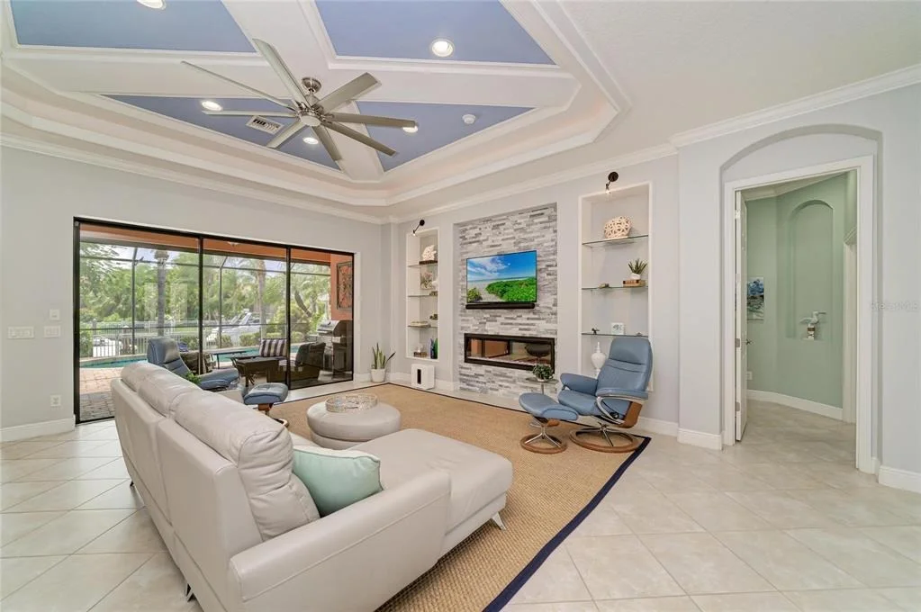 Photo of 545 MAST DRIVE