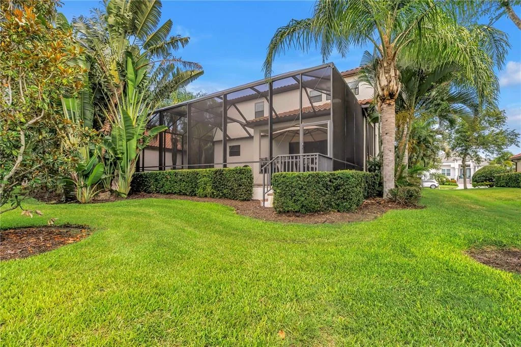 Photo of 6237 SIGNATURE POINTE LANE