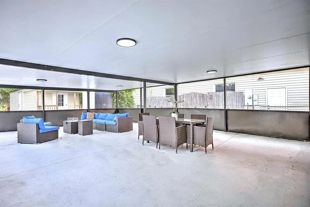 Photo of 4160 LAKEVIEW DRIVE