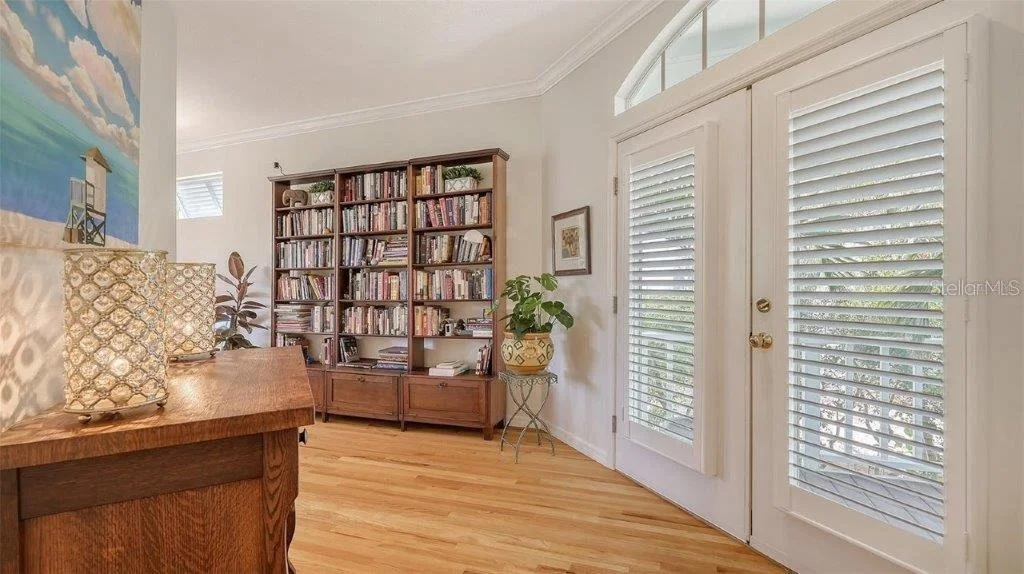 Photo of 4922 COMMONWEALTH DRIVE