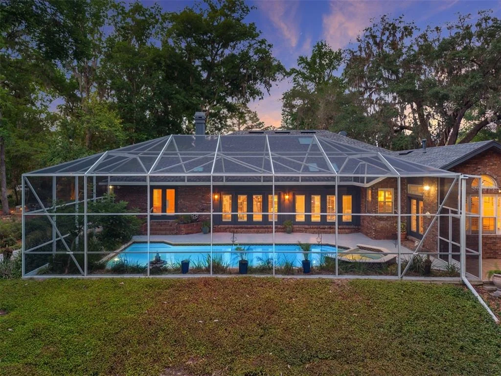 Photo of 2512 NW 58TH BOULEVARD
