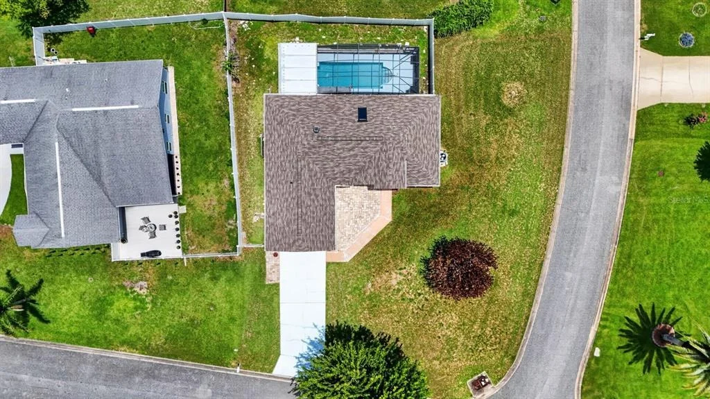 Photo of 20 LAKE MEADOW WAY