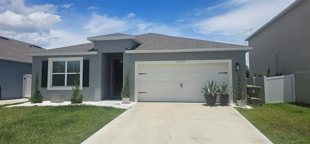Photo of 1575 BARBERRY DRIVE