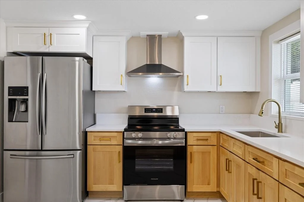 Photo of 2229 ROSELAWN DRIVE