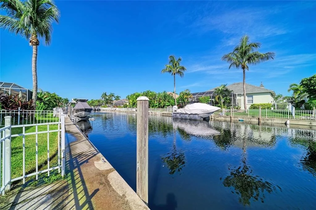 Photo of 4727 COMPASS DRIVE