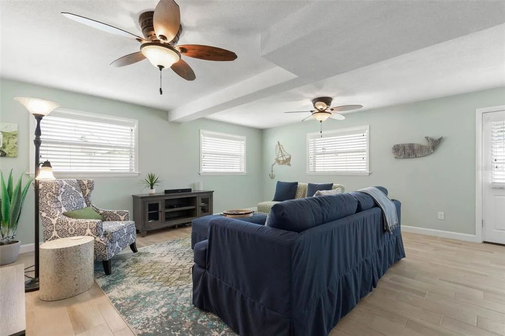 Photo of 76 BANYAN DRIVE