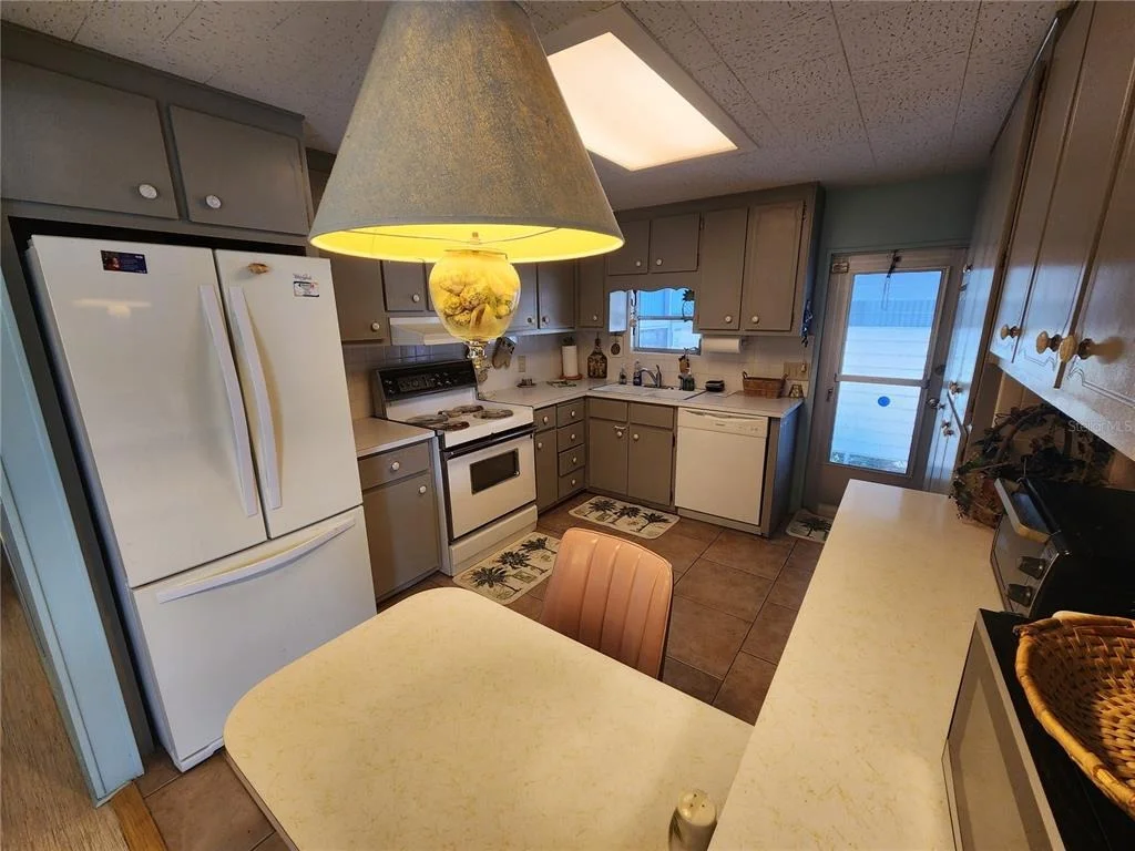 Photo of 5317 CHATEAU LANE