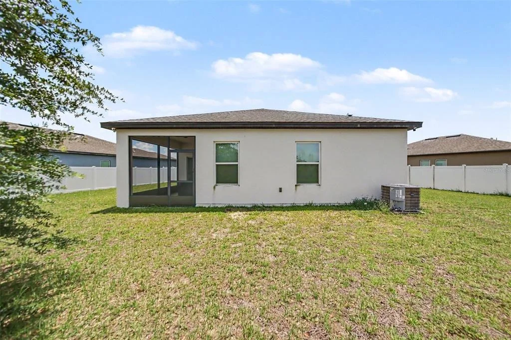 Photo of 1006 COMMUTER DR