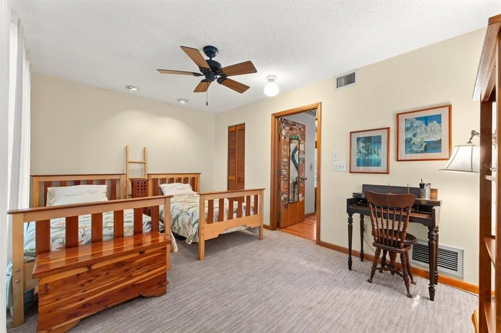 Photo of 400 PINE BLUFF TRAIL