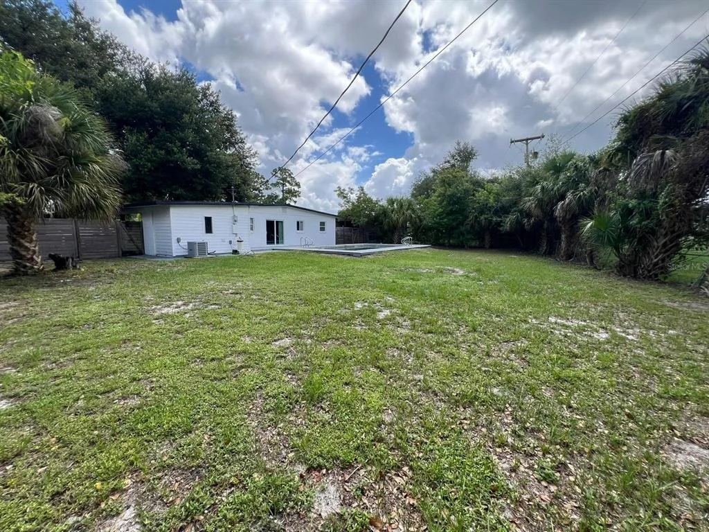 Photo of 1221 CYPRESS LANE