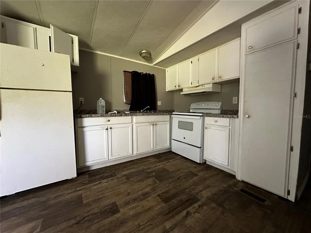 Photo of 418 N PINE STREET
