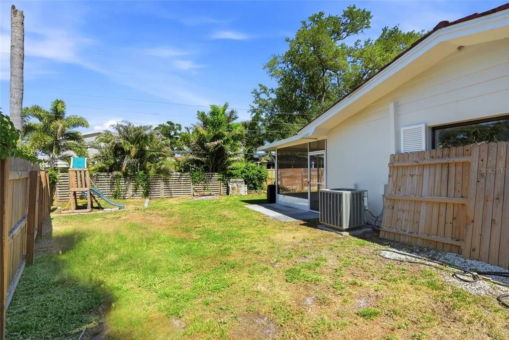 Photo of 1349 VIEWTOP DRIVE
