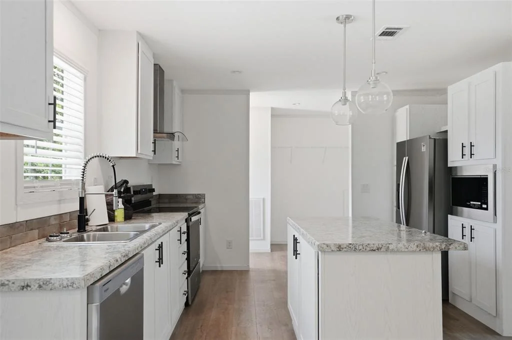 Photo of 9533 ROUND LAKE DRIVE