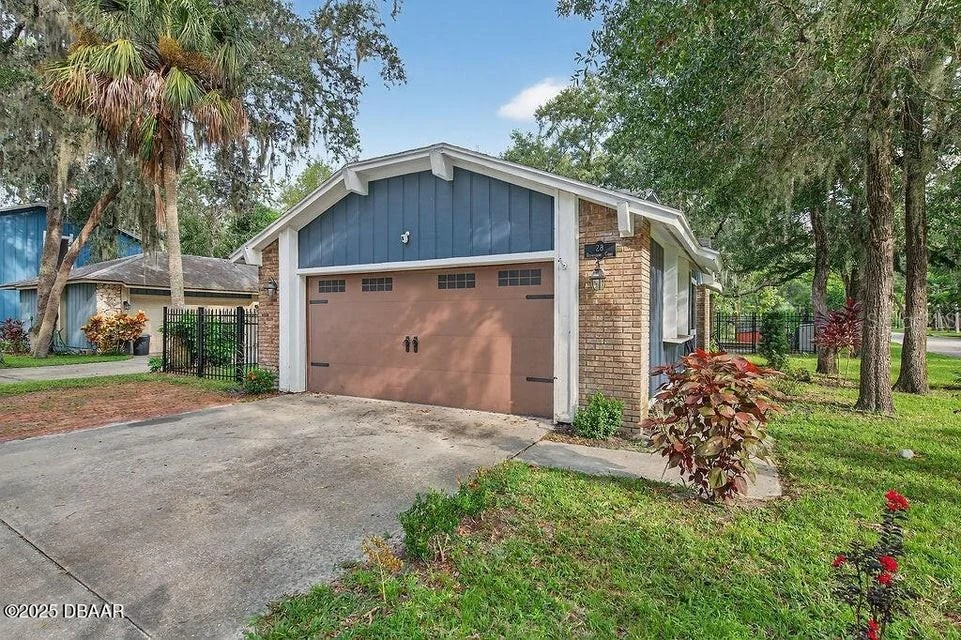 Photo of 28 BAYMEADOW COURT
