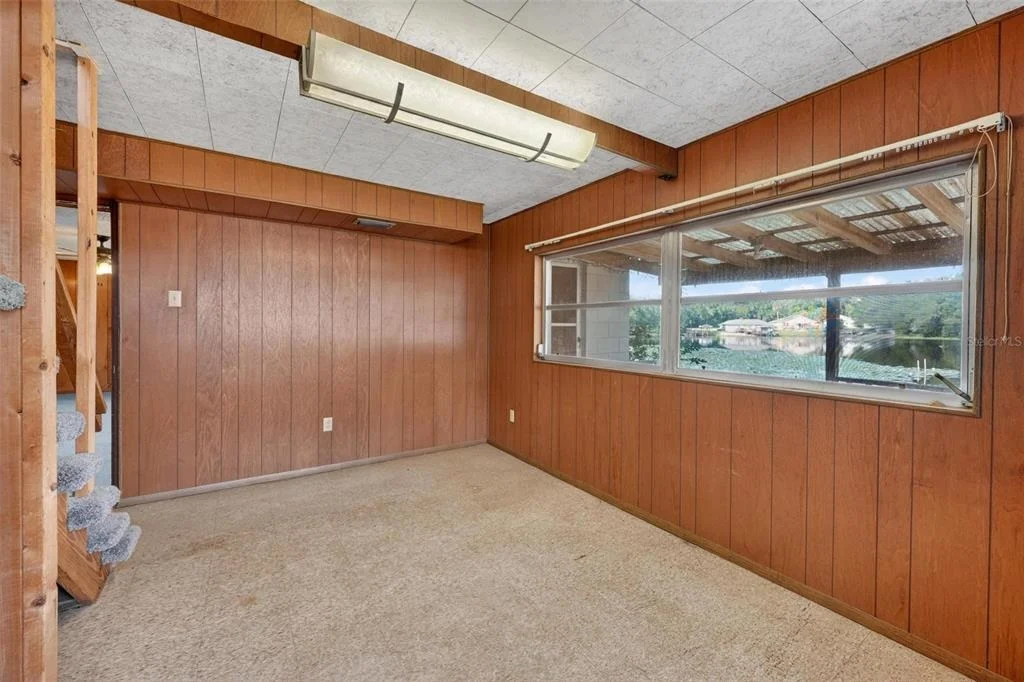 Photo of 710 TWIN OAKS LANE