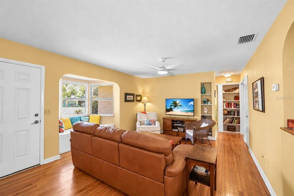 Photo of 1725 SAN MATEO DRIVE