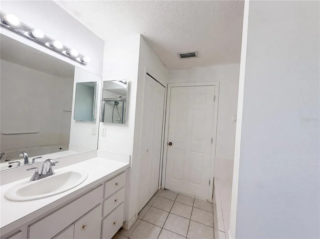 Photo of 11200 ROSEHILL DRIVE