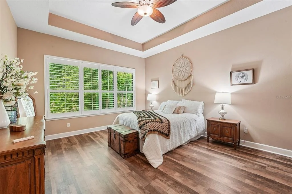 Photo of 648 SOUTHLAKE DRIVE