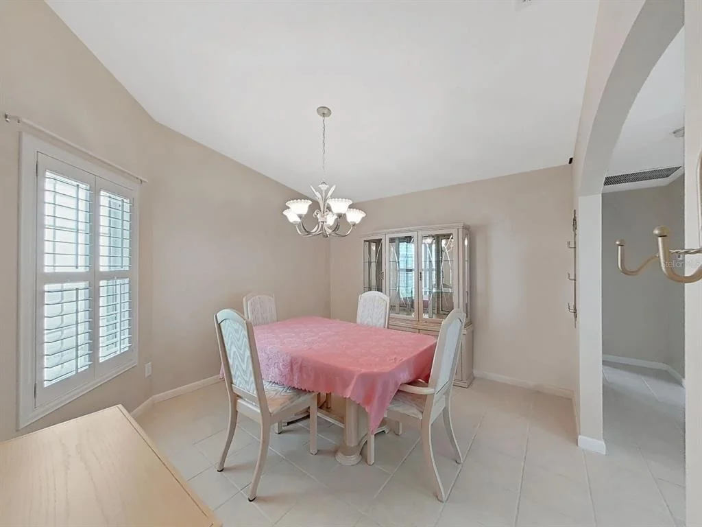 Photo of 6122 GENTLE BEN CIRCLE