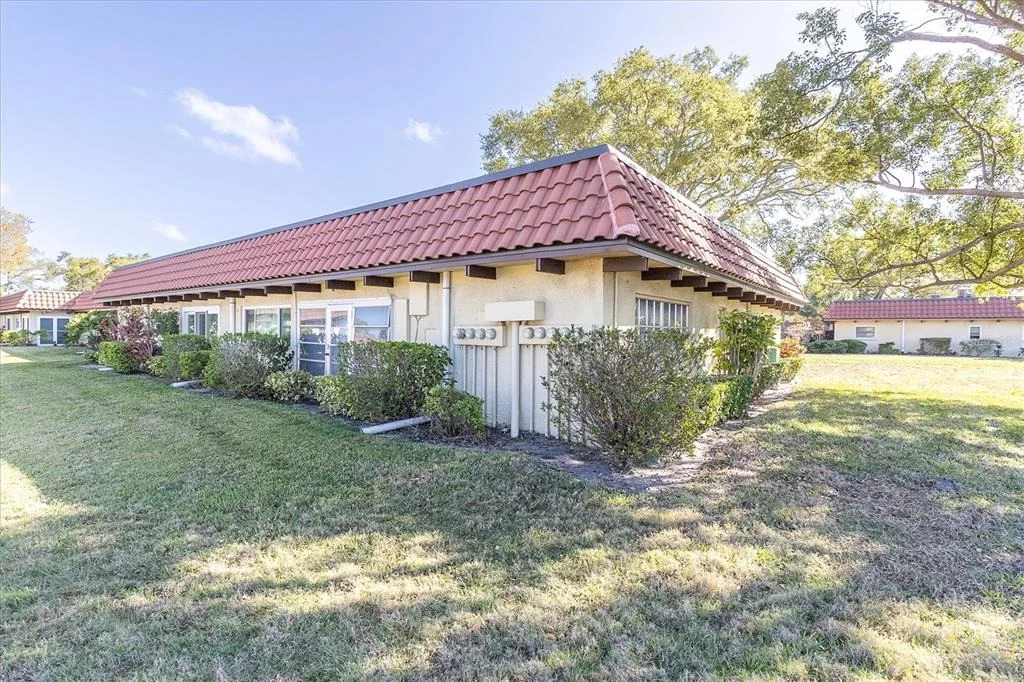 Photo of Unit 6A at 1701 PINEHURST ROAD