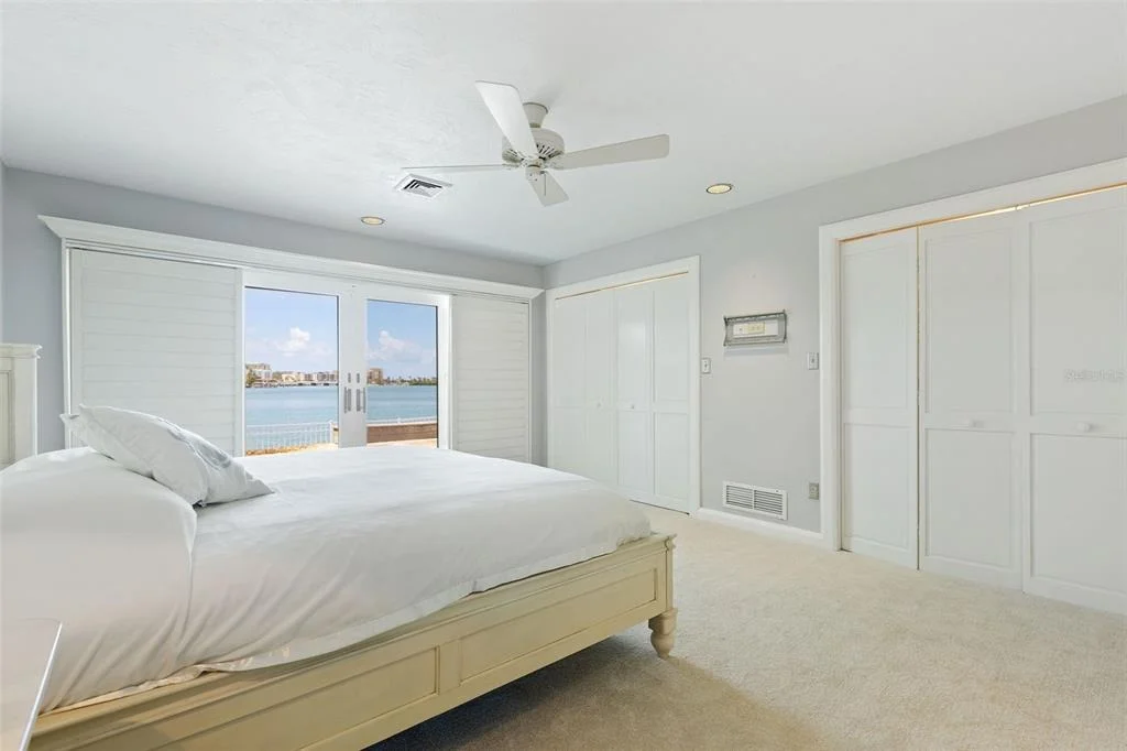 Photo of 290 BAYSIDE DRIVE