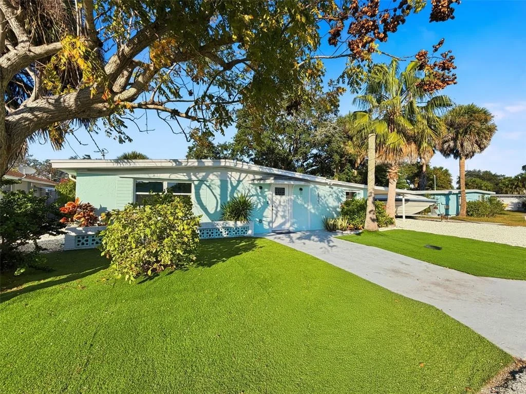 Photo of 6827 SANDERLING LANE