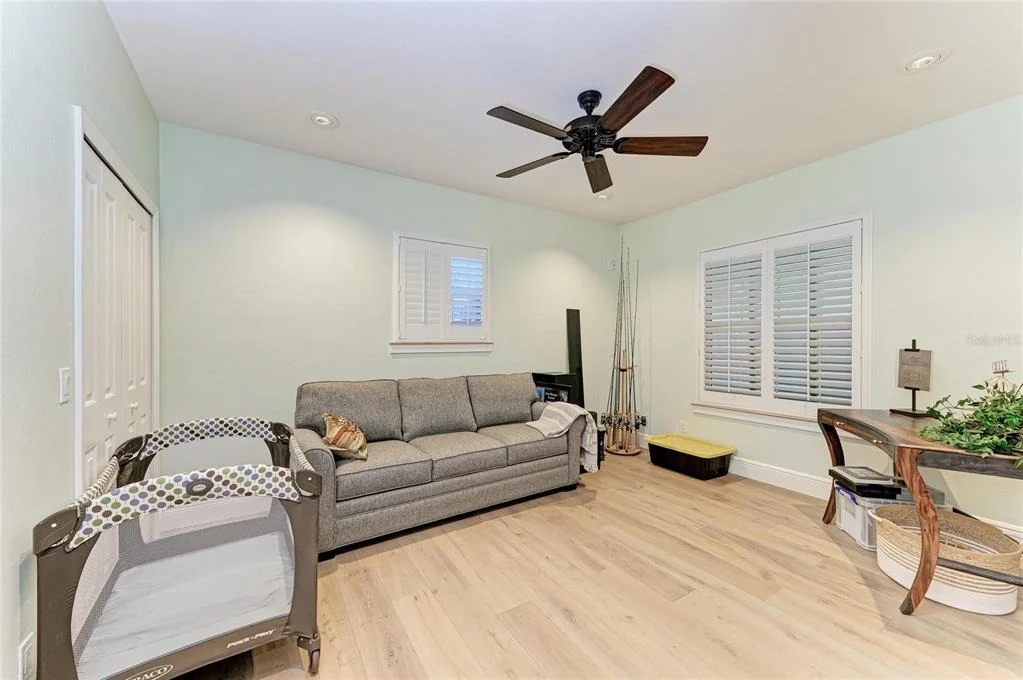 Photo of 39321 WASHINGTON LOOP ROAD