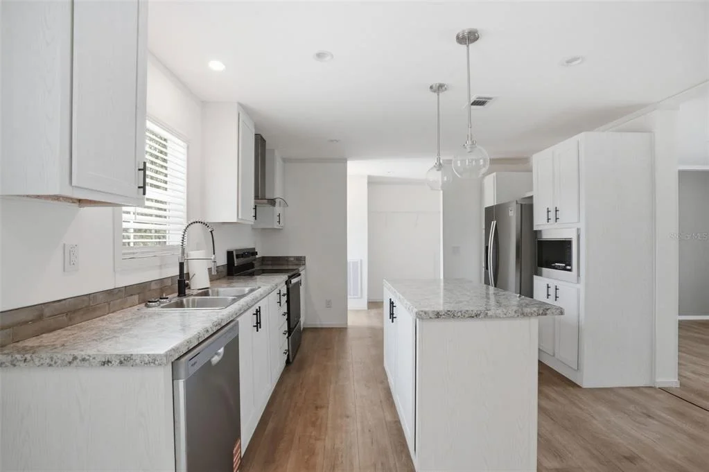 Photo of 9533 ROUND LAKE DRIVE