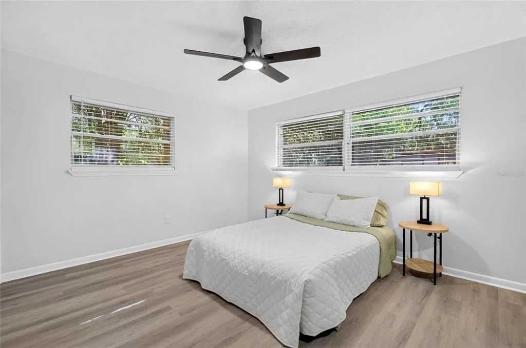Photo of 5212 CLARENDON ROAD