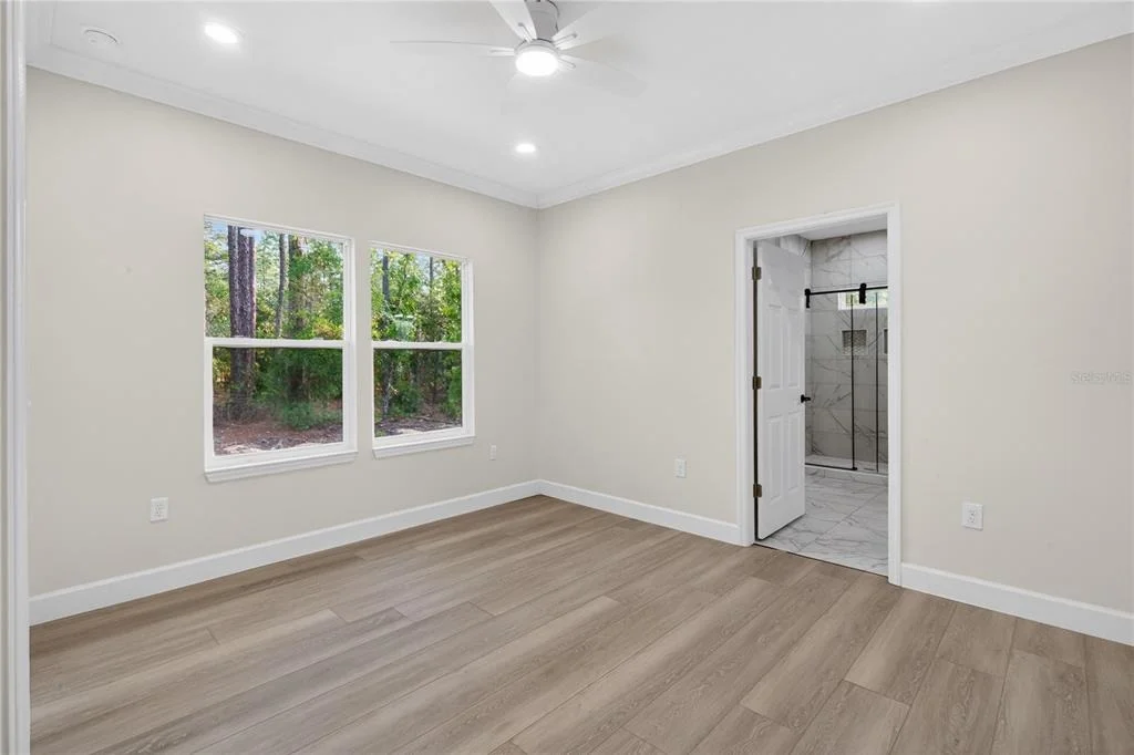 Photo of 661 NE 150TH COURT