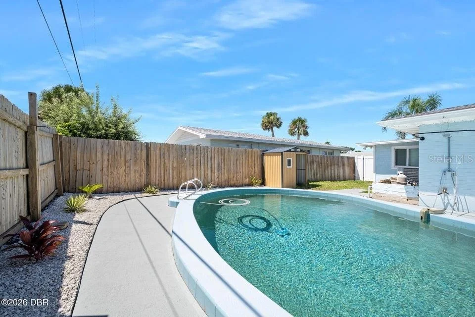 Photo of 190 ELLICOTT DRIVE