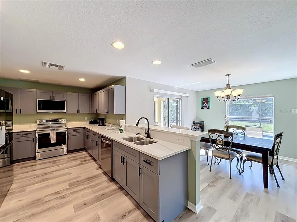 Photo of 135 ROBIN ROAD
