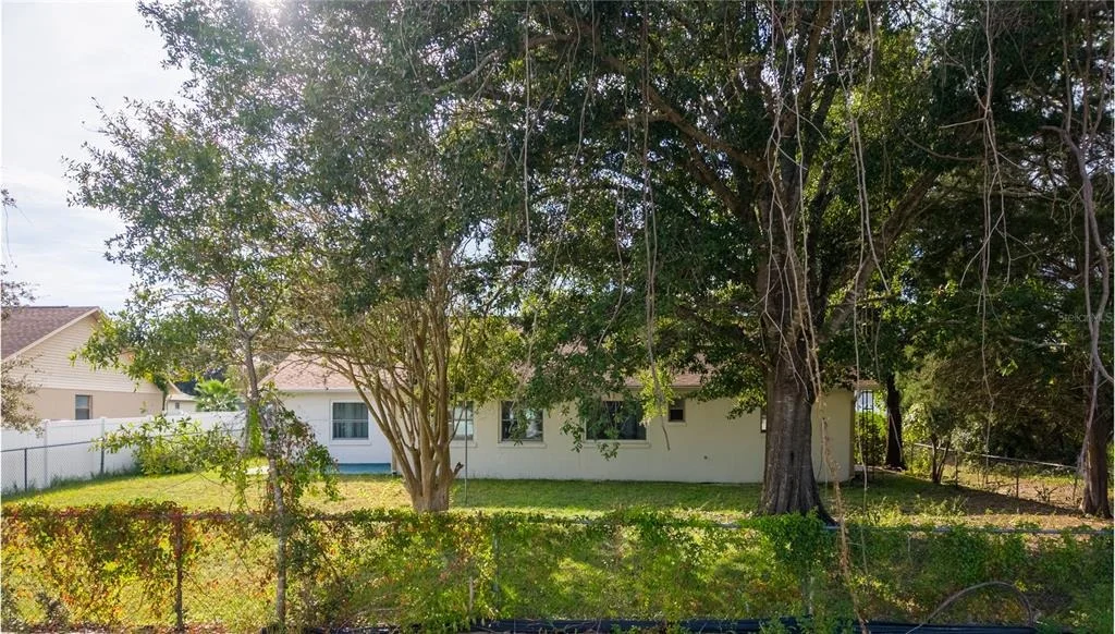 Photo of 13718 SW 40TH CIRCLE