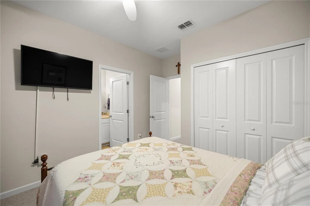 Photo of 560 NW 4TH AVENUE