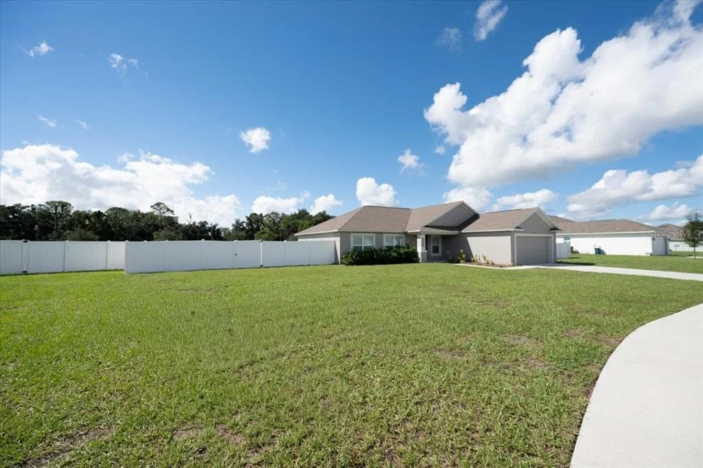 Photo of 912 LOCHLAND LOOP