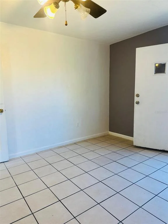 Photo of 2107 VINCENT ROAD