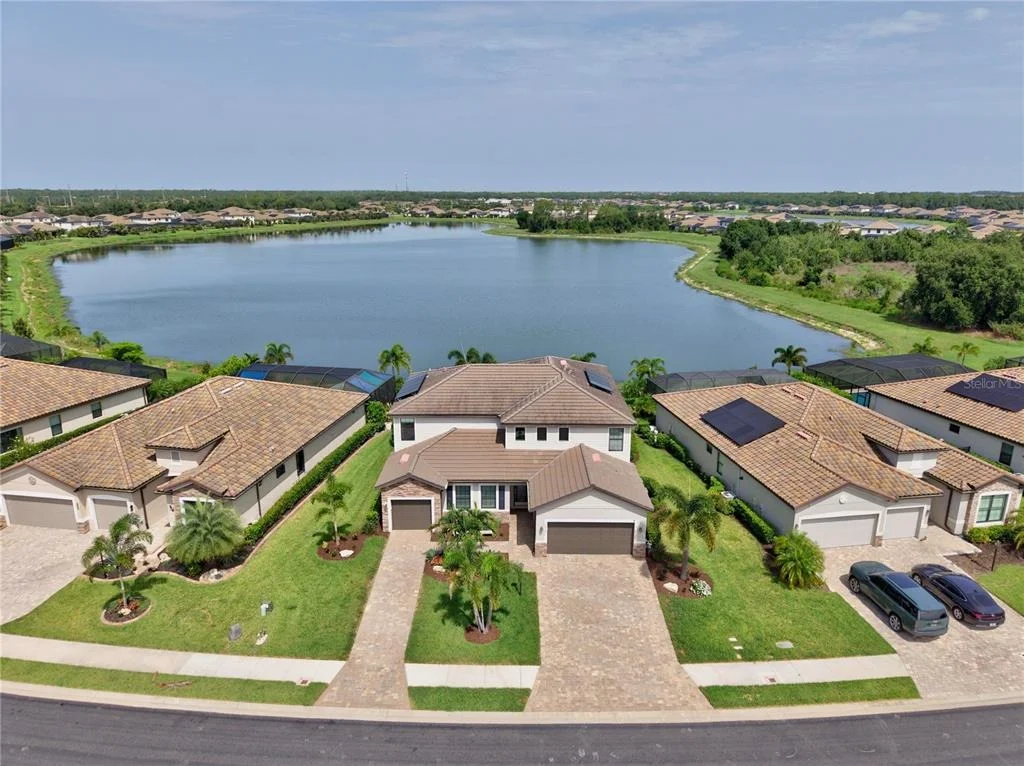 Photo of 17618 POLO TRAIL