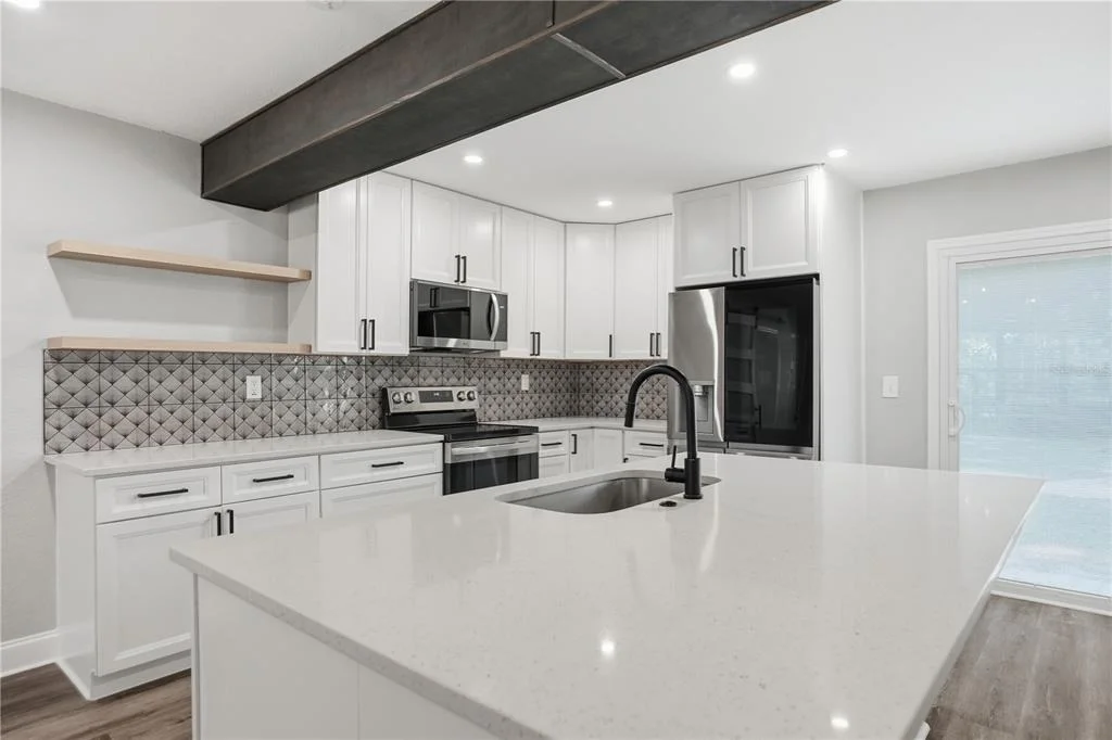 Photo of 707 ABERDEEN CIRCLE