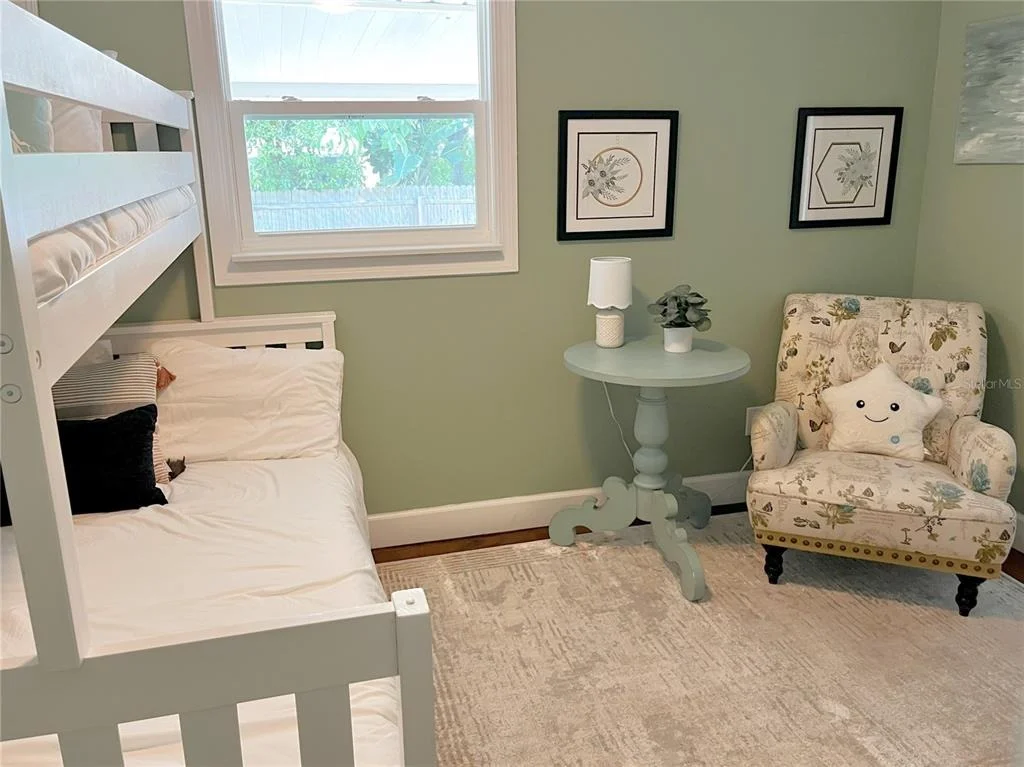 Photo of 1426 RIVERSIDE DRIVE
