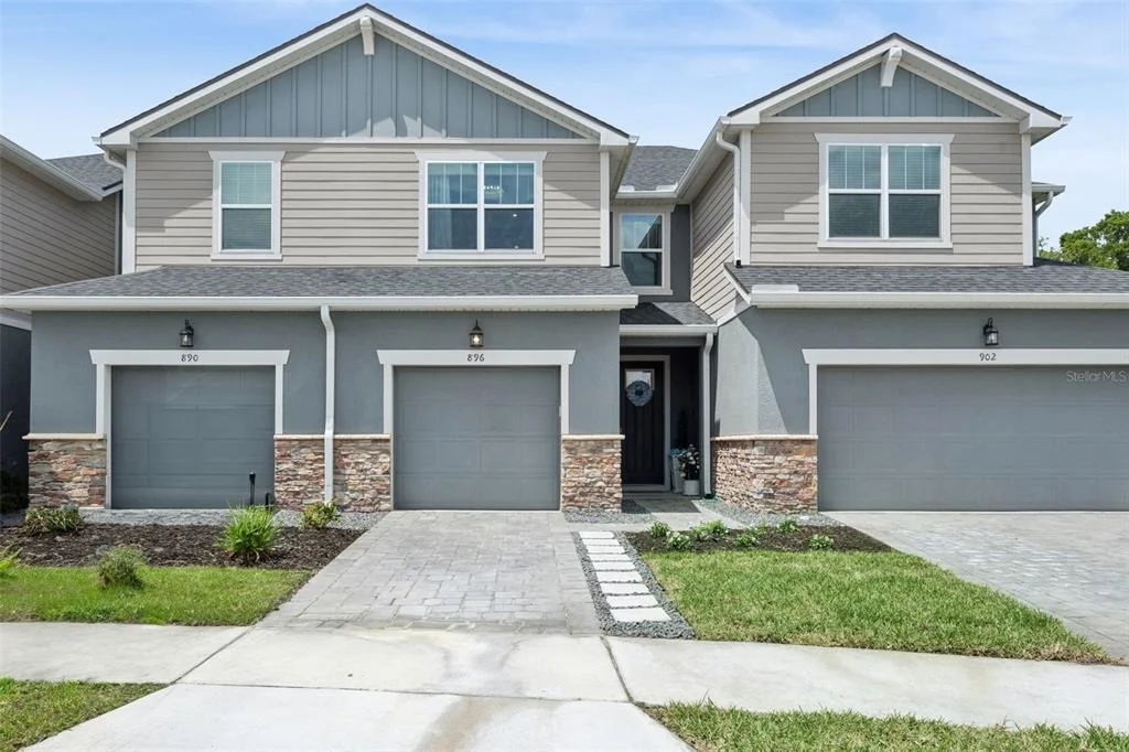 Photo of 896 SPRING PALMS LOOP