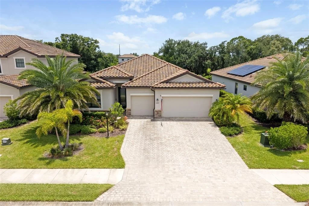 Photo of 17927 POLO TRAIL