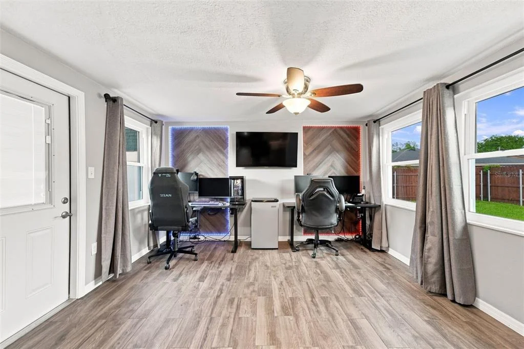 Photo of 4108 REDWING DRIVE