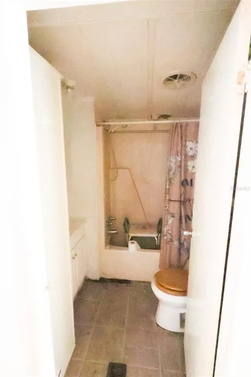 Photo of 220 KING ROAD