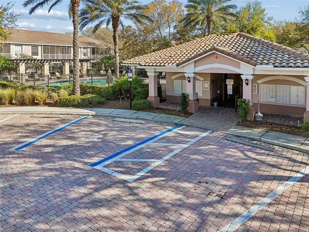 Photo of 894 LANTERN WAY