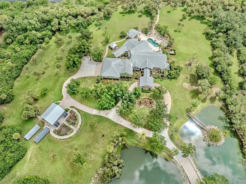 Photo of 630 N RIVER ROAD